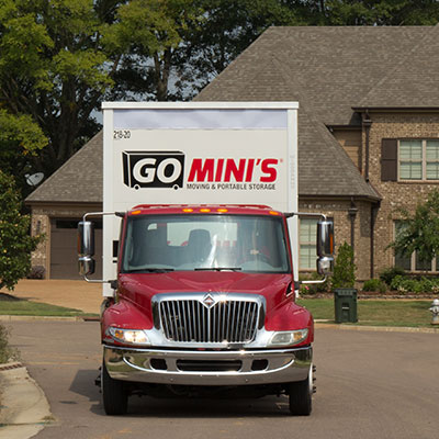 delivery-with-gominis